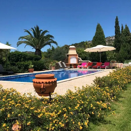 Casa Feliz Santa Bárbara de Nexe